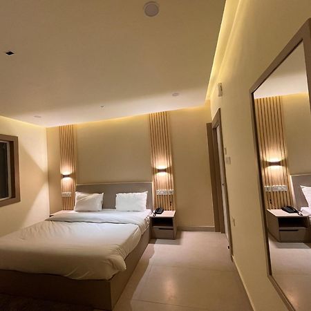 Spruce Hill Hotel & Restro Нейнитал Екстериор снимка