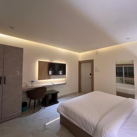 Spruce Hill Hotel & Restro Нейнитал Екстериор снимка
