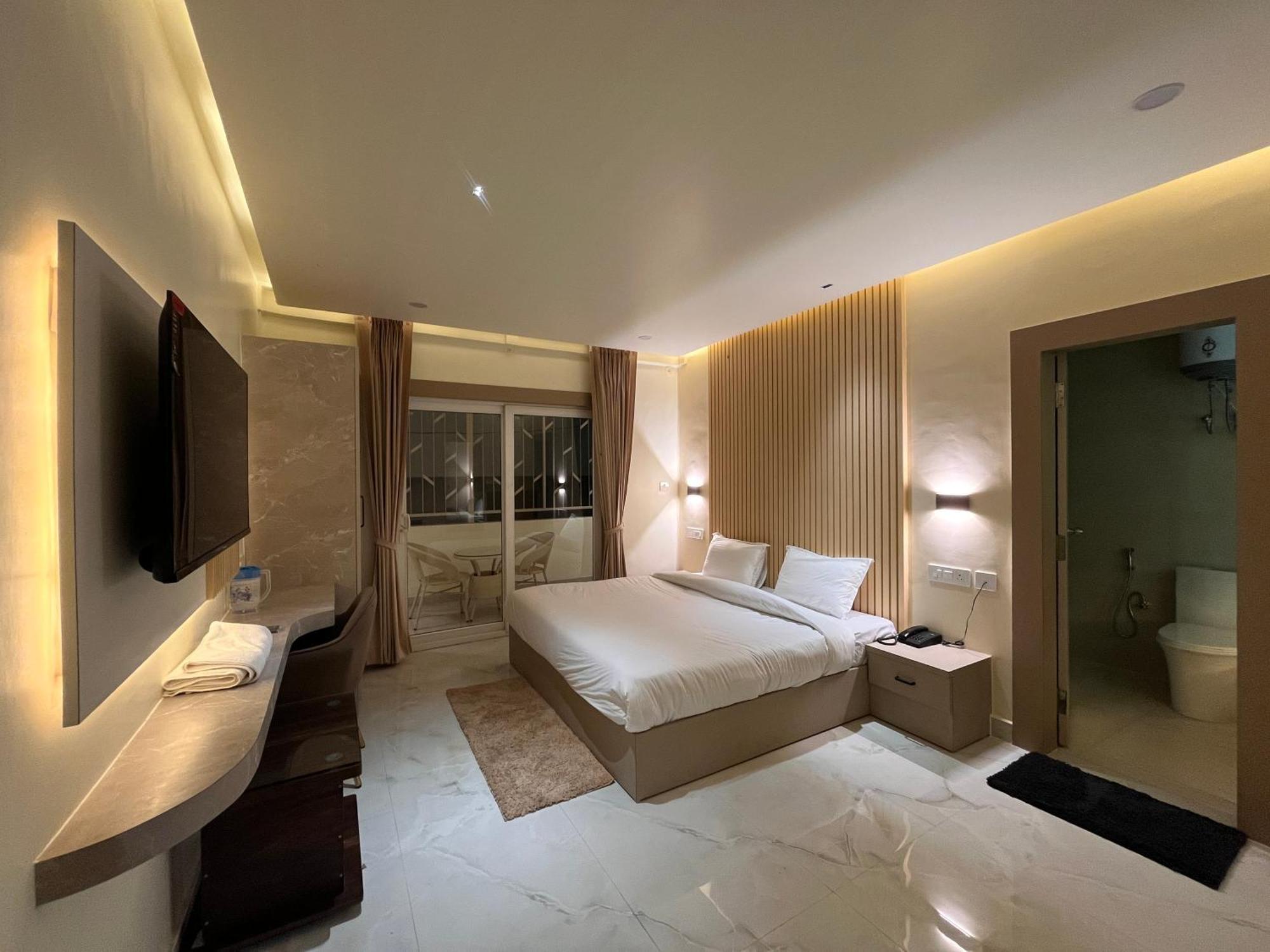Spruce Hill Hotel & Restro Нейнитал Екстериор снимка