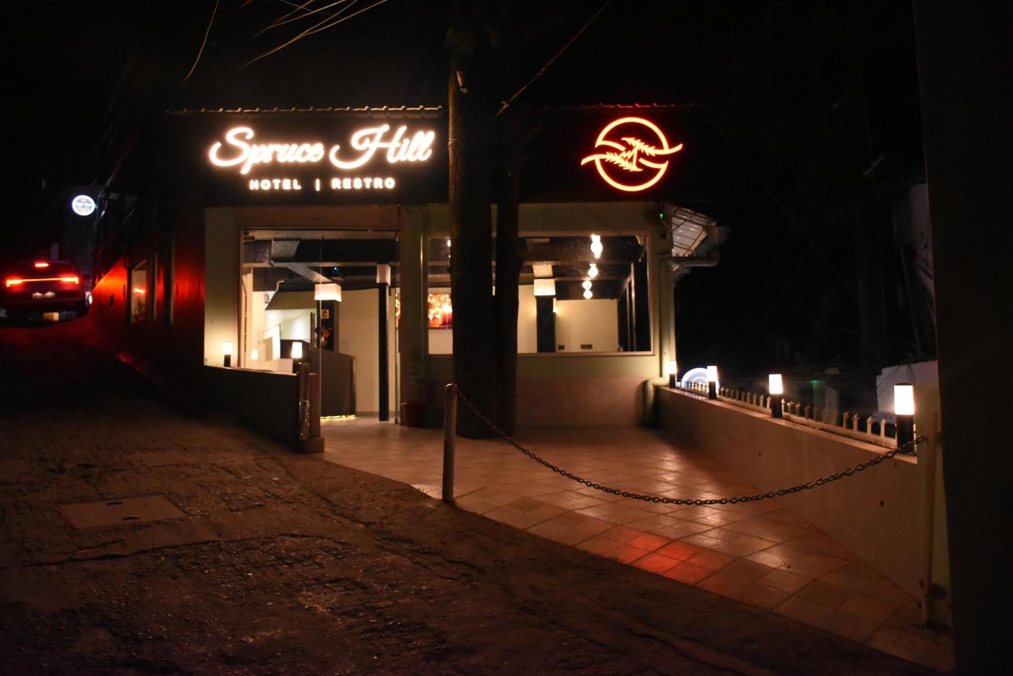 Spruce Hill Hotel & Restro Нейнитал Екстериор снимка